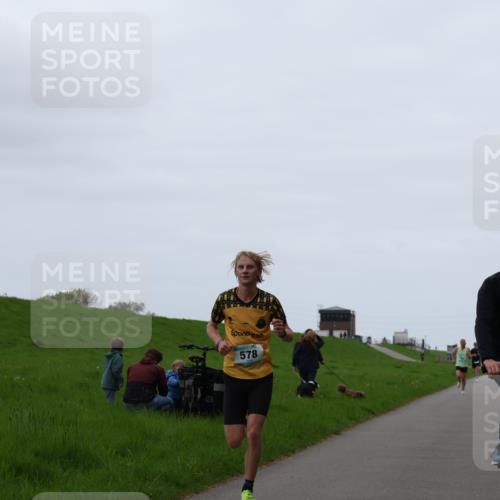 04.05.2025 - 8. Wedeler Halbmarathon Yannick Fuchs http://msf.ph/oto/7823874 04.05.2025 11:11:31 Laufen 578 meine-sportfotos.de