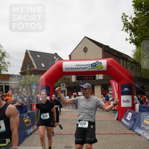 04.05.2025 - 8. Wedeler Halbmarathon Felixshl http://msf.ph/oto/7823915 04.05.2025 11:59:53 Ziel 90, 151, 536, 566, 572, 573 meine-sportfotos.de