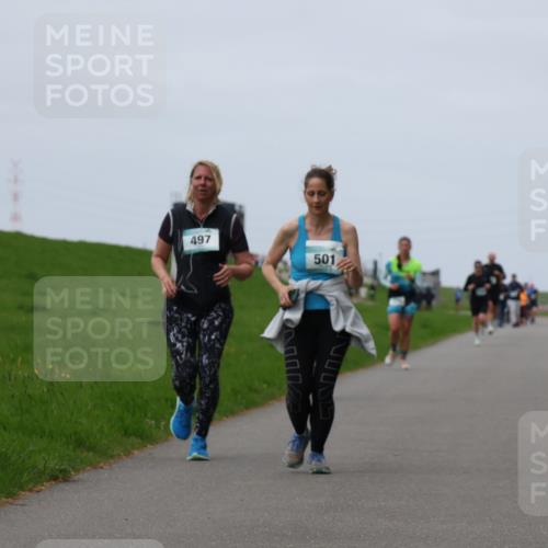 04.05.2025 - 8. Wedeler Halbmarathon Yannick Fuchs http://msf.ph/oto/7823972 04.05.2025 11:30:55 Laufen 497, 501 meine-sportfotos.de