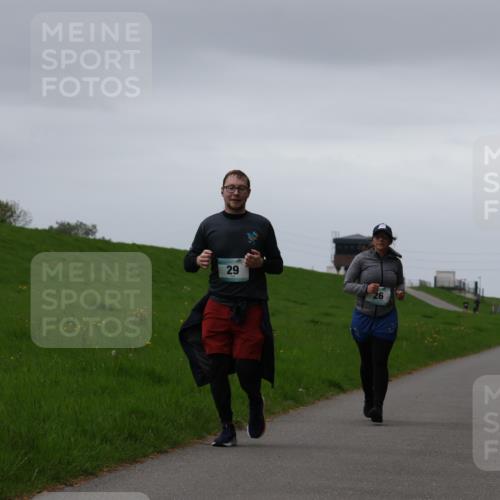 04.05.2025 - 8. Wedeler Halbmarathon Yannick Fuchs http://msf.ph/oto/7823973 04.05.2025 12:20:55 Laufen 29, 26 meine-sportfotos.de
