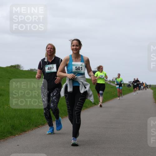 04.05.2025 - 8. Wedeler Halbmarathon Yannick Fuchs http://msf.ph/oto/7823992 04.05.2025 11:30:59 Laufen 497, 501 meine-sportfotos.de