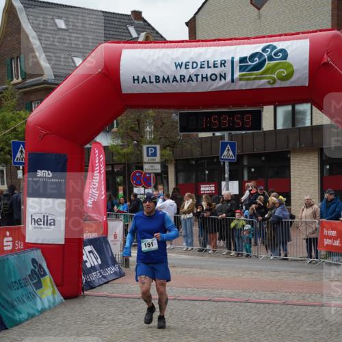 04.05.2025 - 8. Wedeler Halbmarathon Felixshl http://msf.ph/oto/7824049 04.05.2025 11:59:57 Ziel 90, 151, 530, 566 meine-sportfotos.de