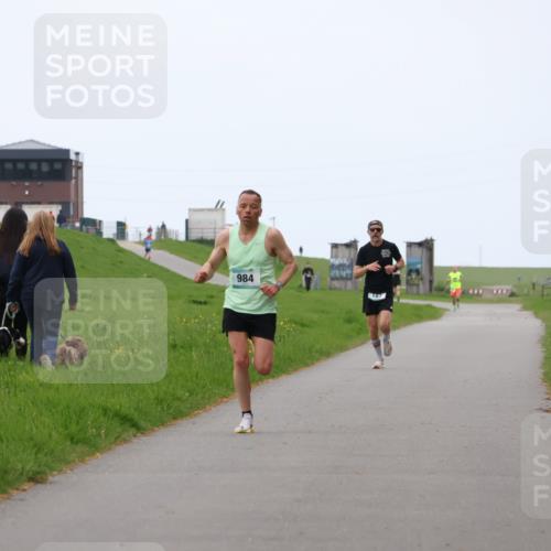 04.05.2025 - 8. Wedeler Halbmarathon Yannick Fuchs http://msf.ph/oto/7824066 04.05.2025 11:11:36 Laufen 984, 187 meine-sportfotos.de