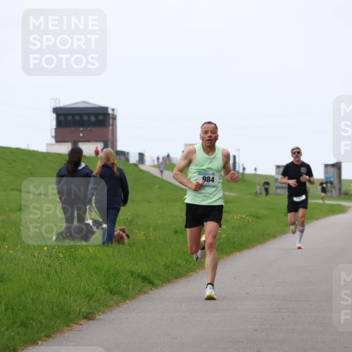 04.05.2025 - 8. Wedeler Halbmarathon Yannick Fuchs http://msf.ph/oto/7824114 04.05.2025 11:11:37 Laufen 984, 187 meine-sportfotos.de