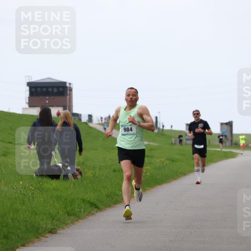 04.05.2025 - 8. Wedeler Halbmarathon Yannick Fuchs http://msf.ph/oto/7824136 04.05.2025 11:11:37 Laufen 984 meine-sportfotos.de