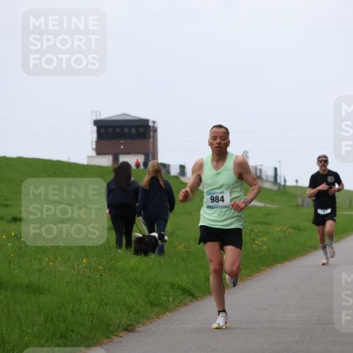 04.05.2025 - 8. Wedeler Halbmarathon Yannick Fuchs http://msf.ph/oto/7824161 04.05.2025 11:11:38 Laufen 984 meine-sportfotos.de
