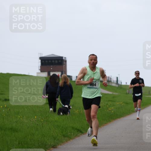 04.05.2025 - 8. Wedeler Halbmarathon Yannick Fuchs http://msf.ph/oto/7824177 04.05.2025 11:11:38 Laufen 984 meine-sportfotos.de