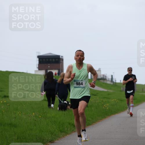 04.05.2025 - 8. Wedeler Halbmarathon Yannick Fuchs http://msf.ph/oto/7824185 04.05.2025 11:11:39 Laufen 984 meine-sportfotos.de