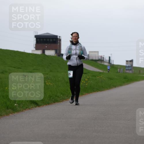 04.05.2025 - 8. Wedeler Halbmarathon Yannick Fuchs http://msf.ph/oto/7824218 04.05.2025 12:21:56 Laufen 25 meine-sportfotos.de