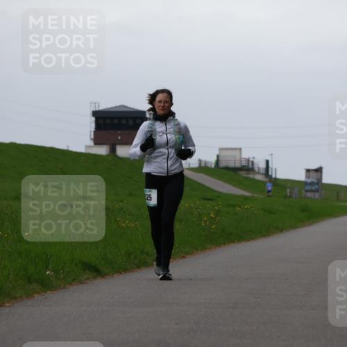 04.05.2025 - 8. Wedeler Halbmarathon Yannick Fuchs http://msf.ph/oto/7824228 04.05.2025 12:21:58 Laufen 525 meine-sportfotos.de