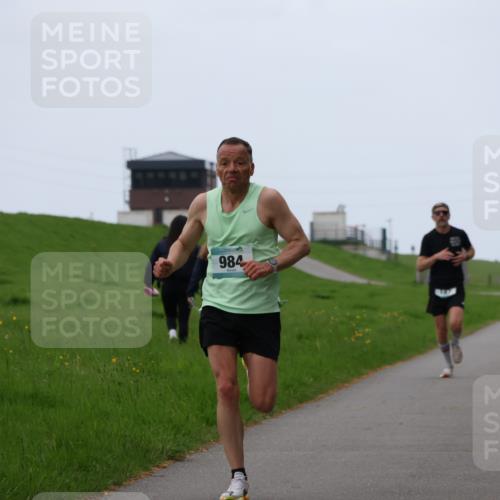 04.05.2025 - 8. Wedeler Halbmarathon Yannick Fuchs http://msf.ph/oto/7824229 04.05.2025 11:11:40 Laufen 984 meine-sportfotos.de