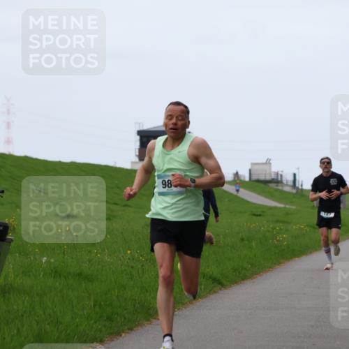 04.05.2025 - 8. Wedeler Halbmarathon Yannick Fuchs http://msf.ph/oto/7824265 04.05.2025 11:11:40 Laufen 98, 187 meine-sportfotos.de