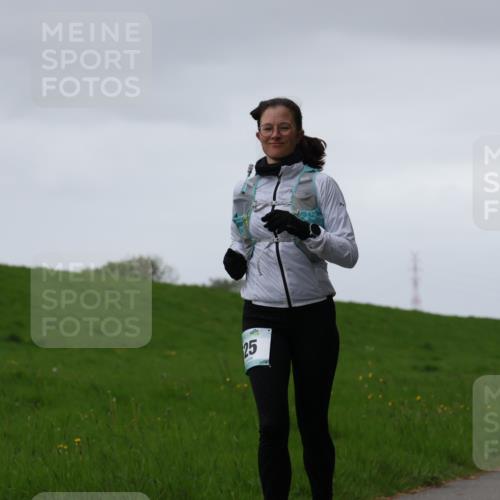 04.05.2025 - 8. Wedeler Halbmarathon Yannick Fuchs http://msf.ph/oto/7824275 04.05.2025 12:22:05 Laufen 25 meine-sportfotos.de