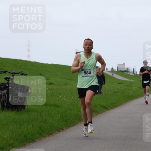 04.05.2025 - 8. Wedeler Halbmarathon Yannick Fuchs http://msf.ph/oto/7824282 04.05.2025 11:11:40 Laufen 984, 187 meine-sportfotos.de