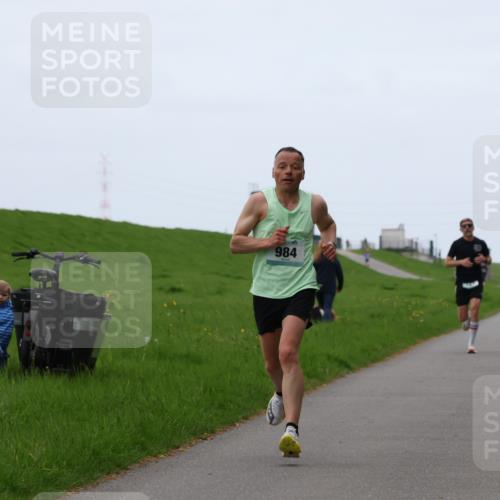 04.05.2025 - 8. Wedeler Halbmarathon Yannick Fuchs http://msf.ph/oto/7824290 04.05.2025 11:11:40 Laufen 984 meine-sportfotos.de