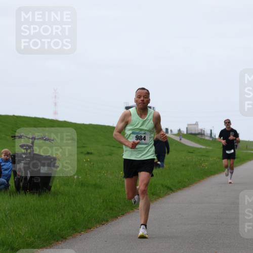 04.05.2025 - 8. Wedeler Halbmarathon Yannick Fuchs http://msf.ph/oto/7824293 04.05.2025 11:11:41 Laufen 984, 187 meine-sportfotos.de