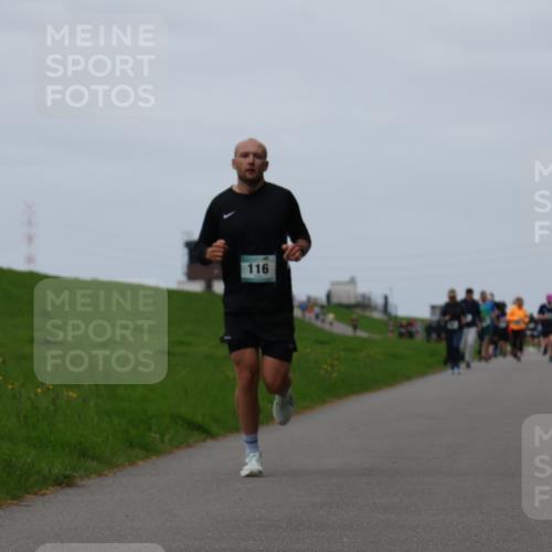 04.05.2025 - 8. Wedeler Halbmarathon Yannick Fuchs http://msf.ph/oto/7824302 04.05.2025 11:31:15 Laufen 50, 116 meine-sportfotos.de