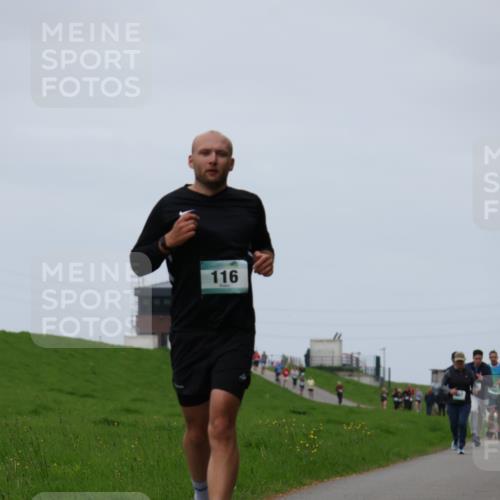 04.05.2025 - 8. Wedeler Halbmarathon Yannick Fuchs http://msf.ph/oto/7824316 04.05.2025 11:31:15 Laufen 116 meine-sportfotos.de