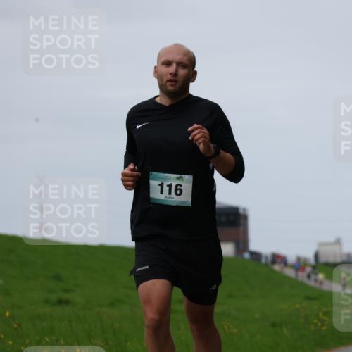 04.05.2025 - 8. Wedeler Halbmarathon Yannick Fuchs http://msf.ph/oto/7824321 04.05.2025 11:31:16 Laufen 116 meine-sportfotos.de