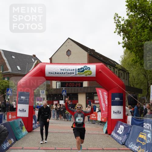 04.05.2025 - 8. Wedeler Halbmarathon Felixshl http://msf.ph/oto/7824326 04.05.2025 12:00:27 Ziel 453, 518, 543, 560 meine-sportfotos.de