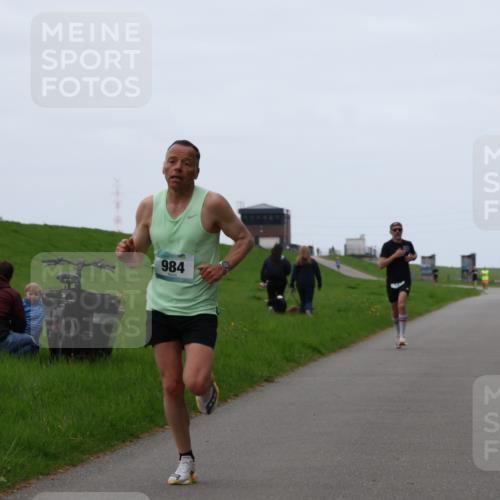 04.05.2025 - 8. Wedeler Halbmarathon Yannick Fuchs http://msf.ph/oto/7824335 04.05.2025 11:11:42 Laufen 984 meine-sportfotos.de