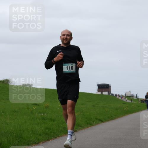 04.05.2025 - 8. Wedeler Halbmarathon Yannick Fuchs http://msf.ph/oto/7824342 04.05.2025 11:31:17 Laufen 116 meine-sportfotos.de