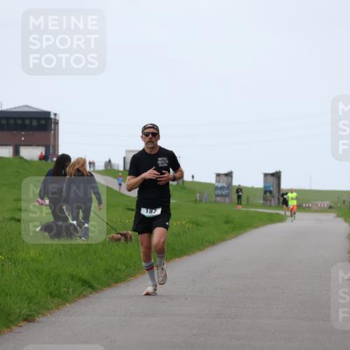 04.05.2025 - 8. Wedeler Halbmarathon Yannick Fuchs http://msf.ph/oto/7824363 04.05.2025 11:11:43 Laufen 187 meine-sportfotos.de