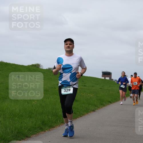04.05.2025 - 8. Wedeler Halbmarathon Yannick Fuchs http://msf.ph/oto/7824376 04.05.2025 11:53:31 Laufen 329, 195 meine-sportfotos.de