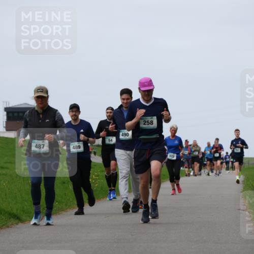 04.05.2025 - 8. Wedeler Halbmarathon Yannick Fuchs http://msf.ph/oto/7824390 04.05.2025 11:31:33 Laufen 487, 489, 54, 490, 258, 972 meine-sportfotos.de