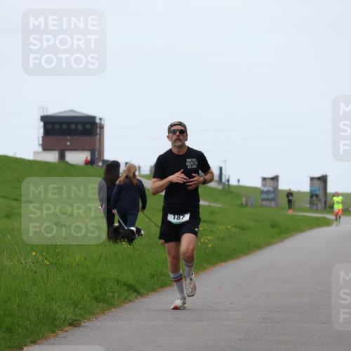 04.05.2025 - 8. Wedeler Halbmarathon Yannick Fuchs http://msf.ph/oto/7824414 04.05.2025 11:11:44 Laufen 187 meine-sportfotos.de
