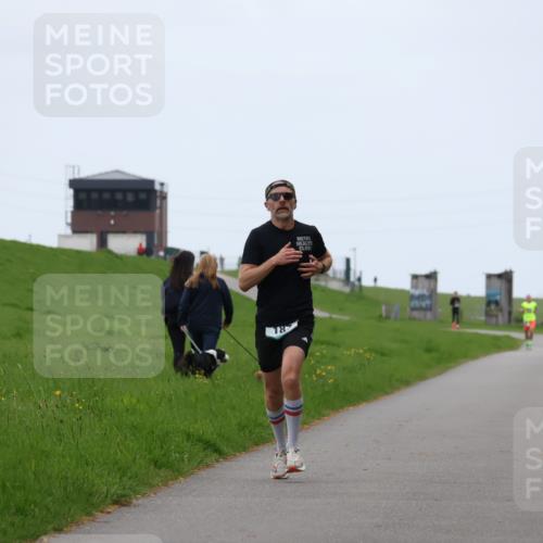 04.05.2025 - 8. Wedeler Halbmarathon Yannick Fuchs http://msf.ph/oto/7824418 04.05.2025 11:11:44 Laufen 187 meine-sportfotos.de