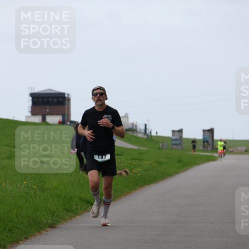 04.05.2025 - 8. Wedeler Halbmarathon Yannick Fuchs http://msf.ph/oto/7824440 04.05.2025 11:11:45 Laufen 187 meine-sportfotos.de