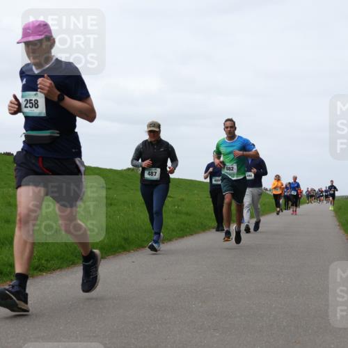 04.05.2025 - 8. Wedeler Halbmarathon Yannick Fuchs http://msf.ph/oto/7824451 04.05.2025 11:31:39 Laufen 258, 487, 489, 882, 490 meine-sportfotos.de