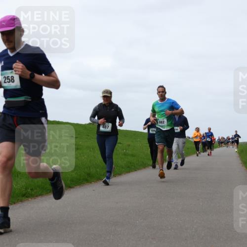 04.05.2025 - 8. Wedeler Halbmarathon Yannick Fuchs http://msf.ph/oto/7824454 04.05.2025 11:31:39 Laufen 258, 487, 489, 882, 490 meine-sportfotos.de