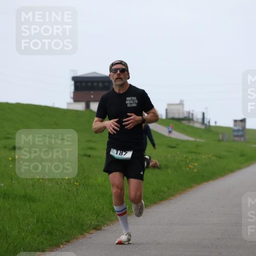 04.05.2025 - 8. Wedeler Halbmarathon Yannick Fuchs http://msf.ph/oto/7824461 04.05.2025 11:11:45 Laufen 187 meine-sportfotos.de