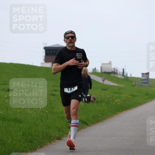04.05.2025 - 8. Wedeler Halbmarathon Yannick Fuchs http://msf.ph/oto/7824475 04.05.2025 11:11:46 Laufen 187 meine-sportfotos.de