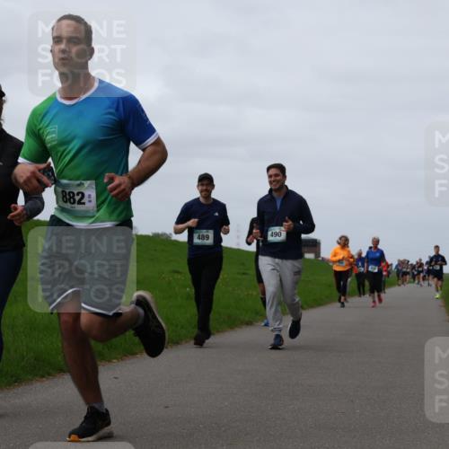 04.05.2025 - 8. Wedeler Halbmarathon Yannick Fuchs http://msf.ph/oto/7824483 04.05.2025 11:31:40 Laufen 487, 882, 489, 490 meine-sportfotos.de