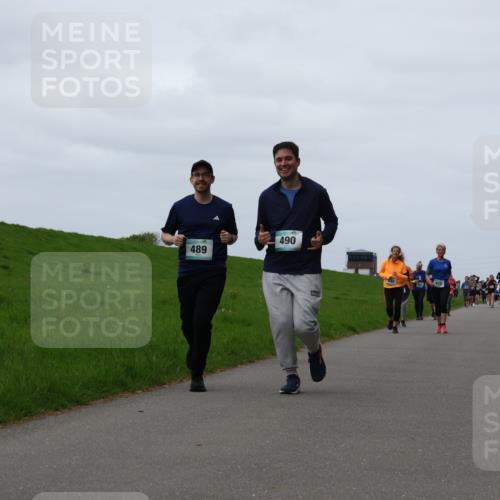 04.05.2025 - 8. Wedeler Halbmarathon Yannick Fuchs http://msf.ph/oto/7824512 04.05.2025 11:31:41 Laufen 489, 490, 761 meine-sportfotos.de