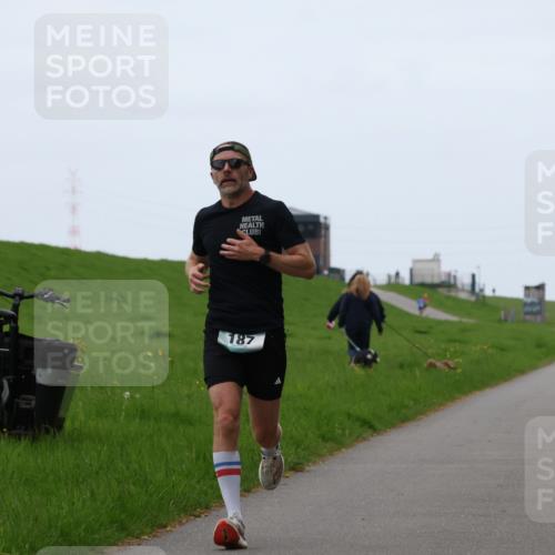 04.05.2025 - 8. Wedeler Halbmarathon Yannick Fuchs http://msf.ph/oto/7824523 04.05.2025 11:11:47 Laufen 187 meine-sportfotos.de