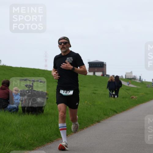 04.05.2025 - 8. Wedeler Halbmarathon Yannick Fuchs http://msf.ph/oto/7824567 04.05.2025 11:11:47 Laufen 187 meine-sportfotos.de