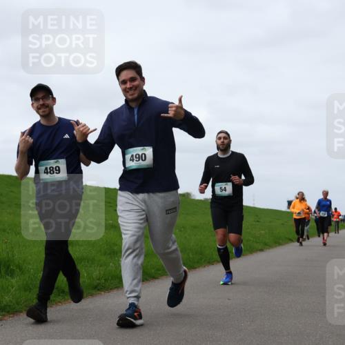 04.05.2025 - 8. Wedeler Halbmarathon Yannick Fuchs http://msf.ph/oto/7824579 04.05.2025 11:31:43 Laufen 489, 490, 54 meine-sportfotos.de