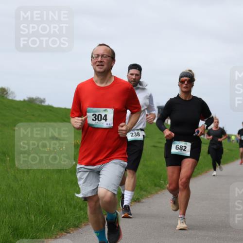04.05.2025 - 8. Wedeler Halbmarathon Yannick Fuchs http://msf.ph/oto/7824581 04.05.2025 11:53:45 Laufen 304, 8, 238, 682 meine-sportfotos.de