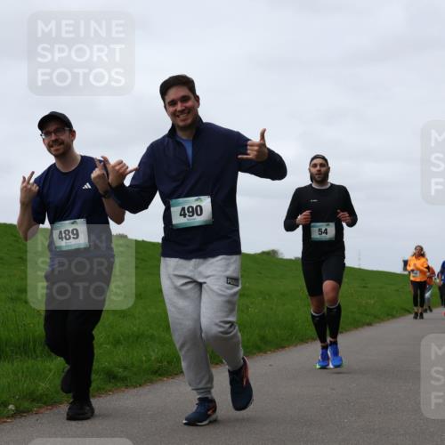 04.05.2025 - 8. Wedeler Halbmarathon Yannick Fuchs http://msf.ph/oto/7824586 04.05.2025 11:31:44 Laufen 489, 490, 54 meine-sportfotos.de
