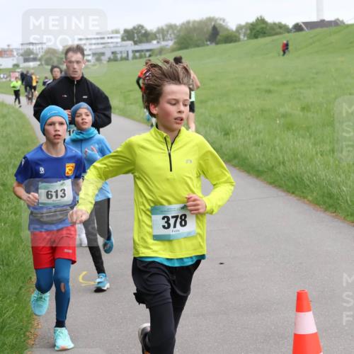 04.05.2025 - 8. Wedeler Halbmarathon Yannick Fuchs http://msf.ph/oto/7824587 04.05.2025 11:11:50 Laufen 613, 378 meine-sportfotos.de