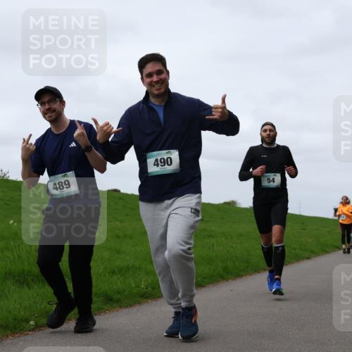 04.05.2025 - 8. Wedeler Halbmarathon Yannick Fuchs http://msf.ph/oto/7824589 04.05.2025 11:31:44 Laufen 489, 490, 54 meine-sportfotos.de