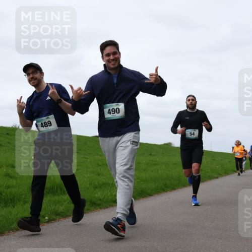 04.05.2025 - 8. Wedeler Halbmarathon Yannick Fuchs http://msf.ph/oto/7824597 04.05.2025 11:31:44 Laufen 489, 490, 54 meine-sportfotos.de