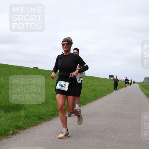04.05.2025 - 8. Wedeler Halbmarathon Yannick Fuchs http://msf.ph/oto/7824638 04.05.2025 11:53:48 Laufen 682, 38 meine-sportfotos.de