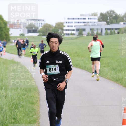 04.05.2025 - 8. Wedeler Halbmarathon Yannick Fuchs http://msf.ph/oto/7824675 04.05.2025 11:11:53 Laufen 814 meine-sportfotos.de