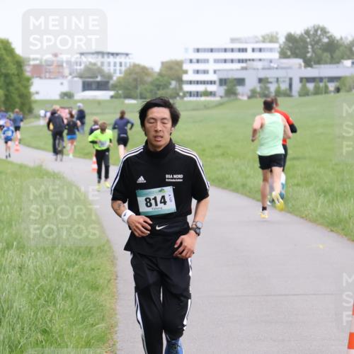 04.05.2025 - 8. Wedeler Halbmarathon Yannick Fuchs http://msf.ph/oto/7824676 04.05.2025 11:11:53 Laufen 814 meine-sportfotos.de