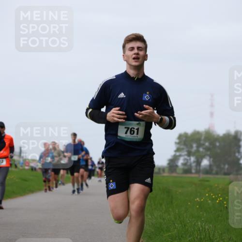 04.05.2025 - 8. Wedeler Halbmarathon Yannick Fuchs http://msf.ph/oto/7824694 04.05.2025 11:31:48 Laufen 437, 912, 761 meine-sportfotos.de